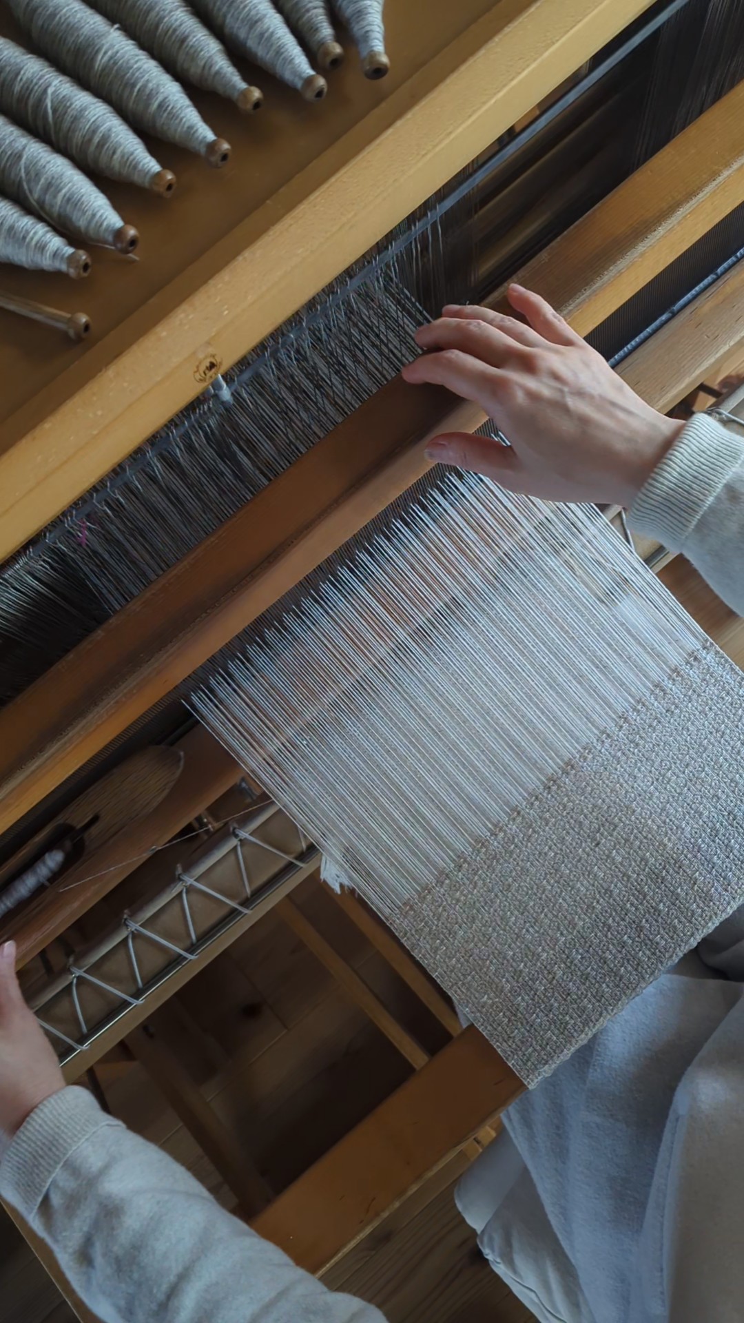 制作日記 [ 無染色ウールのマフラー ]