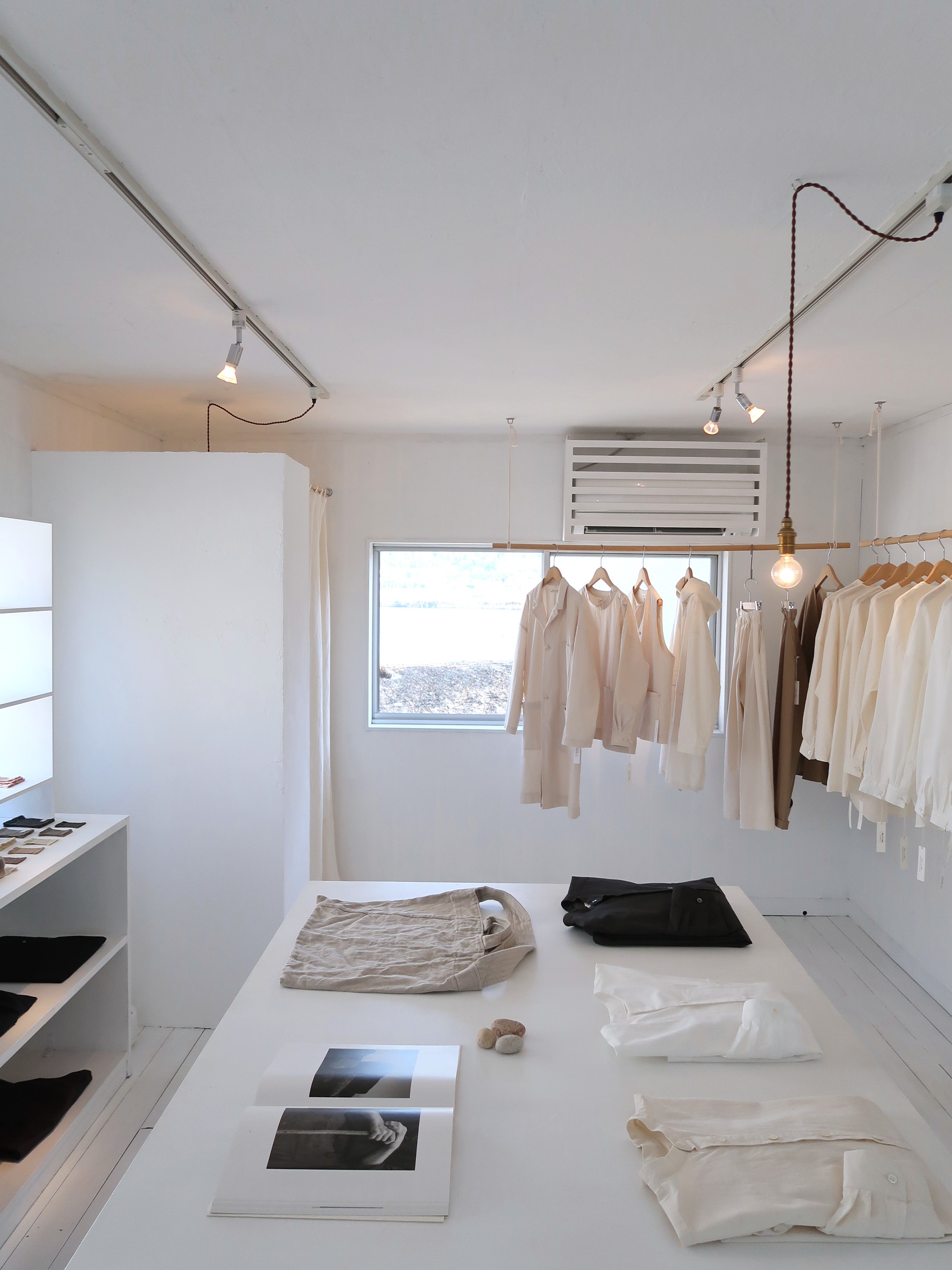 「 Tools 」展、本日 2日目です。