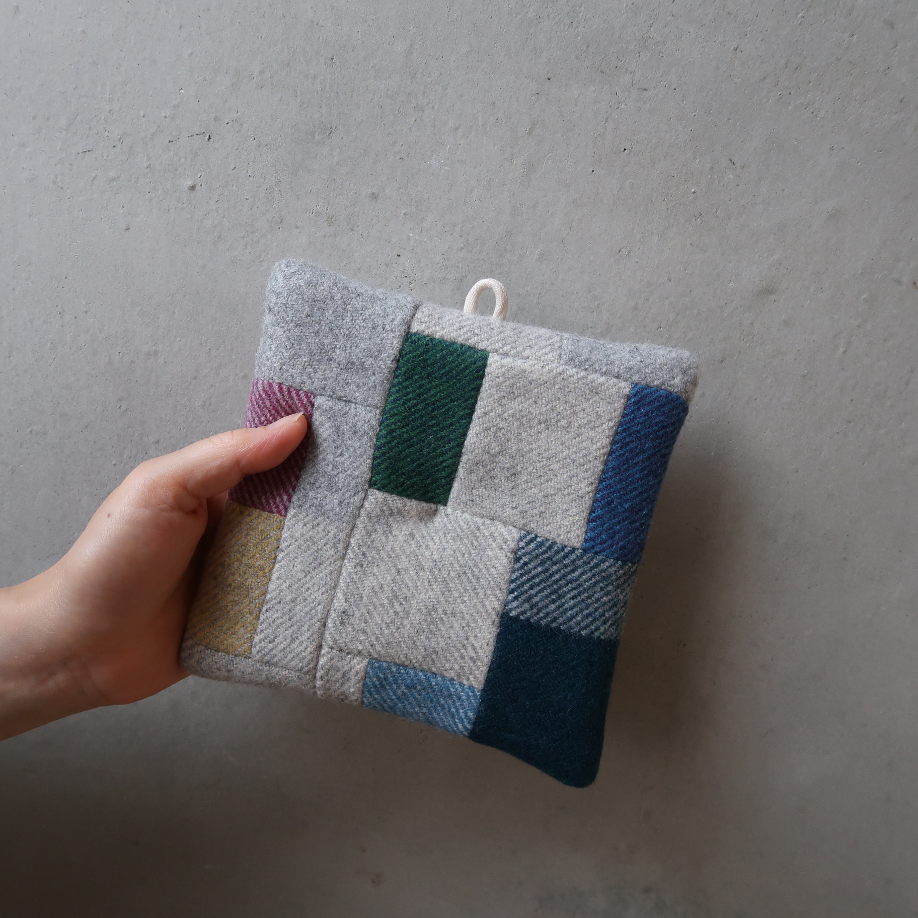 パッチワークの potholder 色々 オンラインストアに掲載しました。