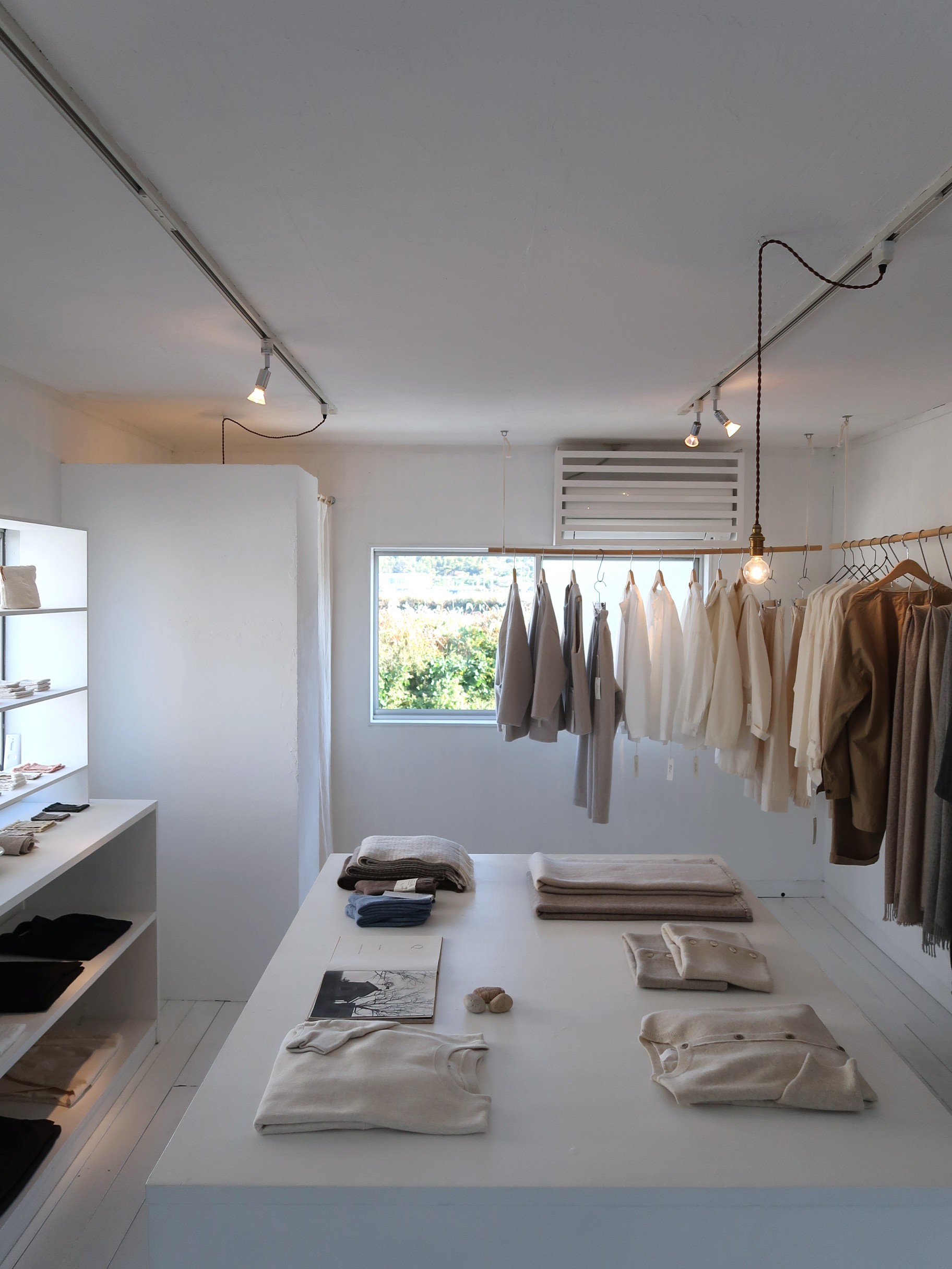 11/30(日) 12/1(月) アトリエショップ Open いたします。