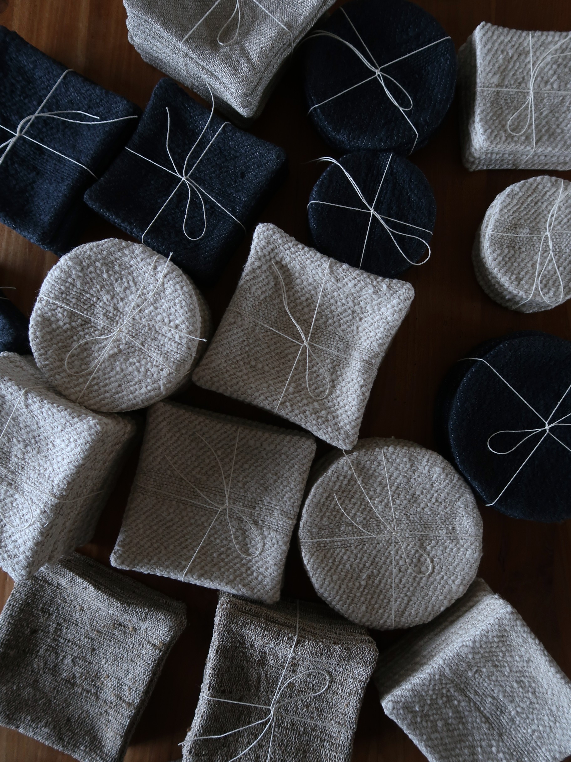 大阪 堺の Tsui さんへ、コースター類 いろいろ お送りいたしました。