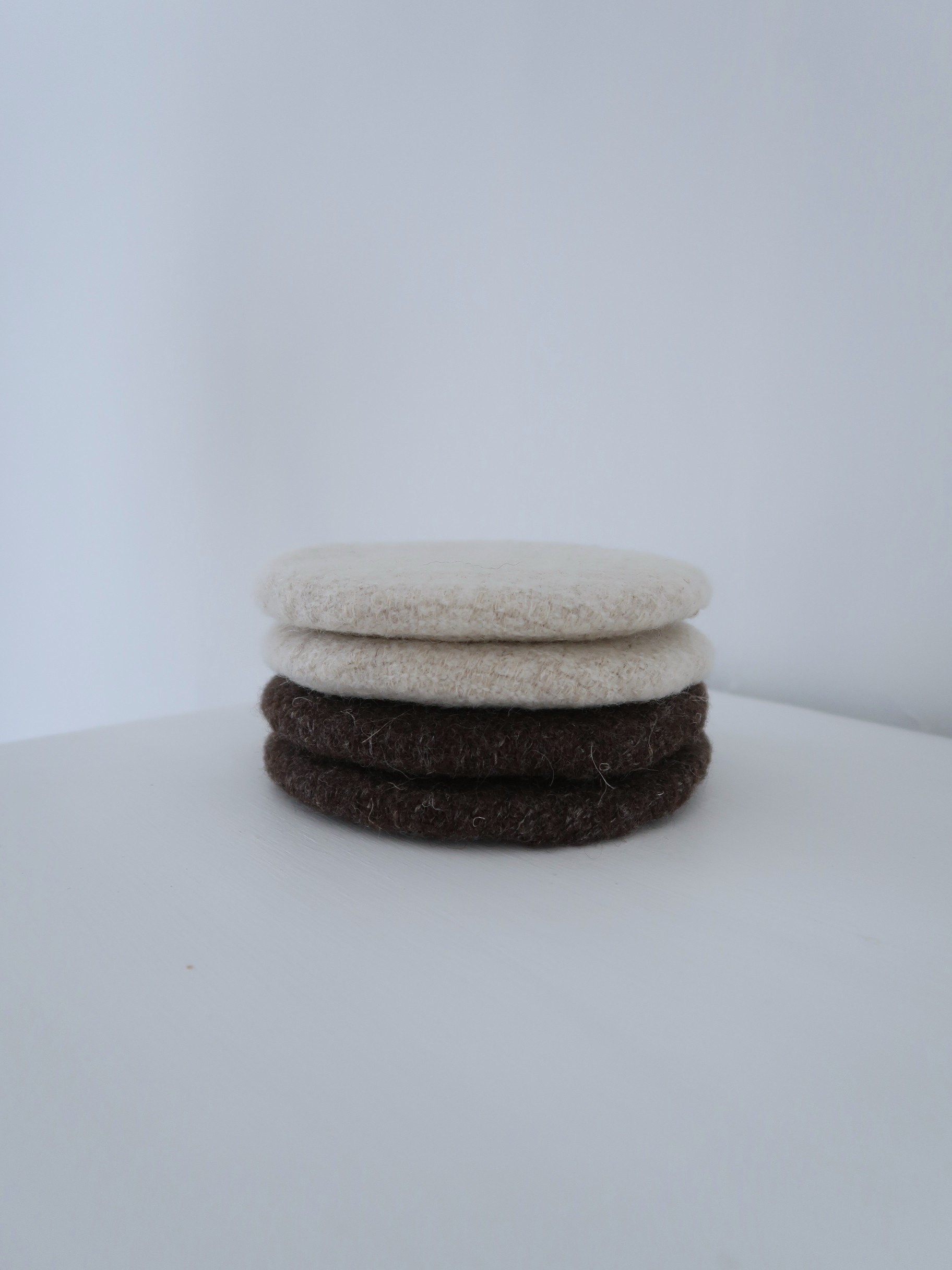 静岡 島田 の Mato ,,tools さんへ、アルパカリネンのポットマットやコースター類など いろいろ お送りしました。